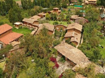 Otros · 5732m² · 20 Dormitorios · 1 Estacionamiento · Vendo Bonito Hotel en Av Carretera Urubamba Ollantaytambo Km 70, Cusco