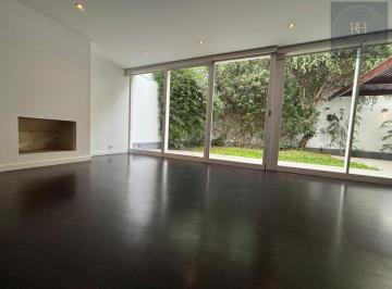 Casa · 400m² · 4 Dormitorios · 2 Estacionamientos · Hermosa Casa en Orrantia