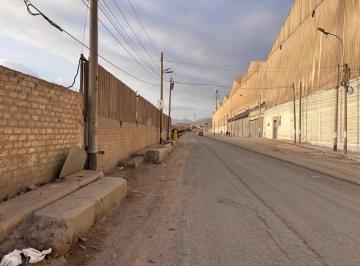 Terreno / Lote · 20000m² · 5 Dormitorios · 10 Estacionamientos · Terreno Comercial Cz en Zona Industrial / Comercial