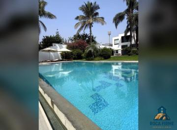 Casa de 5 habitaciones, Lima · Casa en Alquiler Frente Al Lago - Club Campestre Las Lagunas, La Molina - 848 m²