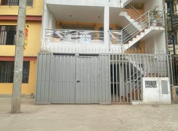 Departamento · 100m² · 3 Dormitorios · 1 Estacionamiento · Venta Departamento - 135 m² - Primer Piso Villa El Salvador