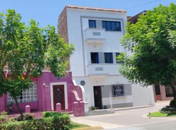 Casa de 6 habitaciones, Lima · Vendo Casa de 3 Pisos 6dor Jesus María, Oportunidad Unica Para Invertir