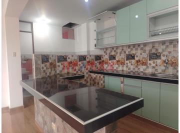Departamento · 60m² · 2 Dormitorios · Alquiler de Departamento en Piso 2 en Carabayllo