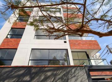 Departamento · 61m² · 2 Dormitorios · 1 Estacionamiento · Dúplex de Estreno con Terraza, Piscina Privada y Vista Al Mar – Chorrillos, Límite con Barranco