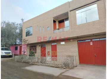 Casa · 236m² · 8 Dormitorios · Venta de Hermosa Casa de 2 Pisos en Carabayllo de 236 m² Para Vivienda o Inversion Para Negocios