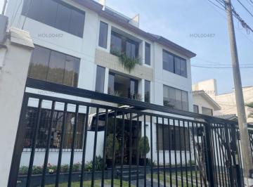 Departamento de 3 habitaciones, Lima · La Molina Sirius Frente a Parque Dpto de 3 Dorm. 1 Cochera 2piso