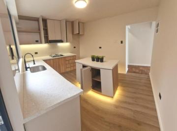 Departamento · 79m² · 2 Dormitorios · Alquiler San Borja - Dpto Remodelado En1er Piso, 2 Dorm., Patio y Jardin. (Cerca Willax)
