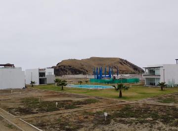 Terreno / Lote · 176m² · Terreno en Venta Playa Chocalla Km 92.5 Panamericana. Listo Para Construir. Cerca del Boulevard Asia