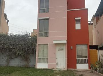 Casa · 135m² · 6 Dormitorios · Casa en Carabayllo