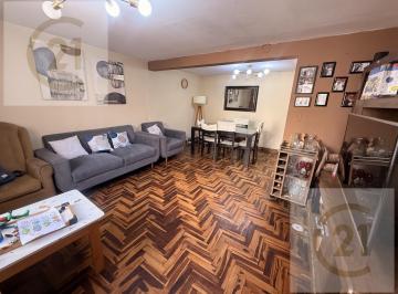 Departamento · 122m² · 5 Dormitorios · 1 Estacionamiento · Departamento en Surquillo