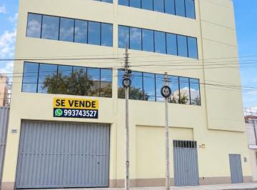 Local comercial , Lima · Edificio Comercial Corporativo en Venta en Av La Molina, Ate – 3,325 m² Construidos