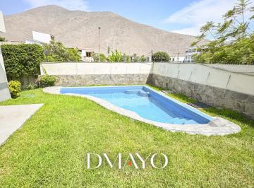 Casa · 623m² · 5 Dormitorios · 4 Estacionamientos · Casa en Venta 5 Dorm., 4 Baños, Piscina, Cochera, Sauna y Jacuzzi - Lagunas de La Molina