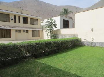 Casa de 6 habitaciones, Lima · Rinconada del Lago II Etapa - La Molina - 380 m². $850,000