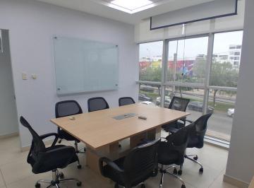 Oficina comercial · 112m² · 3 Estacionamientos · Oficina Amoblada en Alquiler