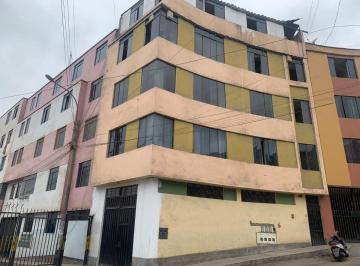 Casa de 6 habitaciones, Lima · Edificio de 3 Pisos en Venta en San Juan de Lurigancho