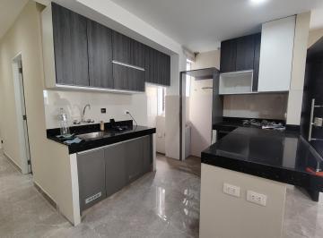 Departamento · 90m² · 3 Dormitorios · 1 Estacionamiento · Departamento en Alquiler en San Juan de Miraflores 2do Psio 90 m² con Cochera