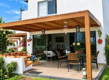 Casa · 116m² · 4 Dormitorios · 2 Estacionamientos · Venta Casa de Playa Amoblada en Condominio Asia del Mar