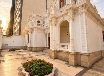 Casa de 10 habitaciones, Lima · Casa de 1300 m² con 10 Dorm. en Venta en Miraflores