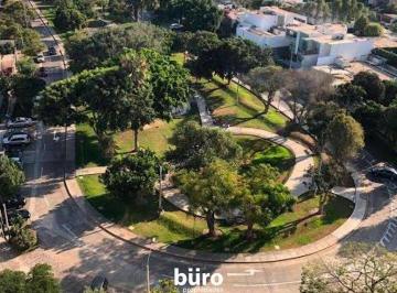 Terreno / Lote , Lima · Excelente Terreno en Venta Frente 18.70 m a Parque Acosta San Isidro