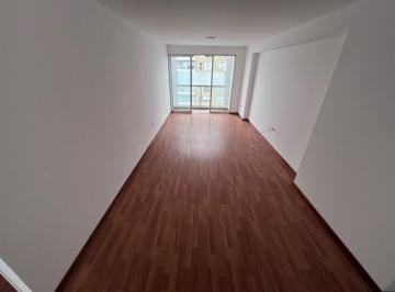 Departamento · 90m² · 3 Dormitorios · 1 Estacionamiento · Alquilo Departamento en Av Cesar Vallejo de 3 Dorm. con Balcon