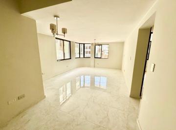 Departamento de 3 habitaciones, Arequipa · Venta o Alquiler de Hermoso Departamento Remodelado en Zona Privilegiada de Cayma