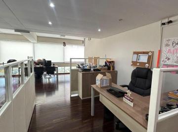Oficina comercial · 195ha · 3 Dormitorios · 1 Estacionamiento · Venta - Oficina o Vivienda - 3 Dorm. Larco con Benavides