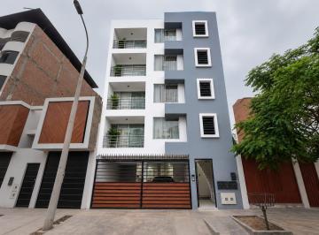 Departamento · 80m² · 2 Dormitorios · 1 Estacionamiento · Depa en 1.er Piso con Patio y Cochera Independiente – Santo Domingo 12.ª Etapa, Carabayllo