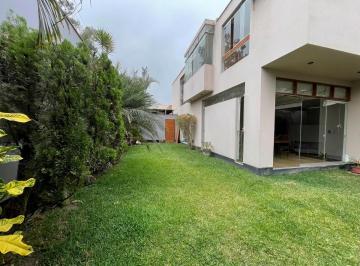 Casa · 279m² · 4 Dormitorios · 2 Estacionamientos · Alquiler de Casa en Condominio, 4 Dorm., Sol de La Molina