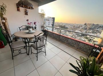 Departamento en Venta de 4 habitaciones Santiago de Surco · Venta Departamento Duplex 4 Dorm. Amplias Terrazas Hermosa Vista 303 m²