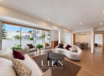 Casa · 258m² · 6 Dormitorios · 2 Estacionamientos · Espectacular Dúplex en Casuarinas Sur | Santiago de Surco