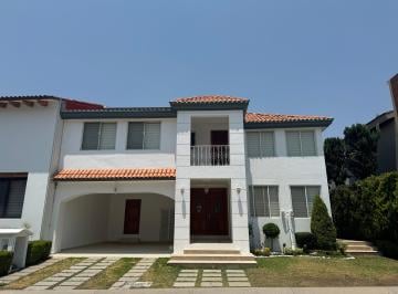 Casa de 4 habitaciones, San Andrés Cholula · Casa en Venta en La Vista Country Club