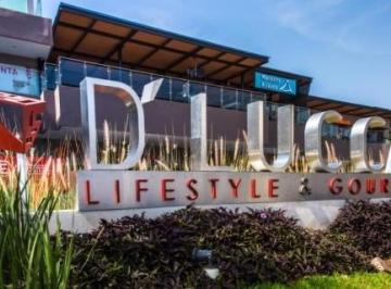 Local comercial , Zapopan · Plaza d'Lucca - Local Comercial en Primer Nivel