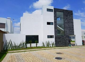 Casa en condominio de 3 habitaciones, San Andrés Cholula · Casa en Renta en Lomas de Angelópolis, Cascatta