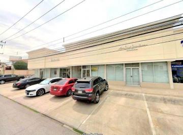 Local comercial , Chihuahua · Local en Renta 83 m² en Av Mirador $21.6 Más Iva Entre C. Washington y Perif. Juv.