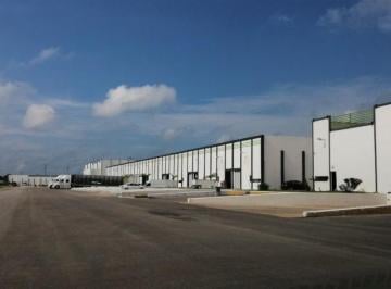 Bodega comercial · 600m² · 2 Estacionamientos · Renta de Bodegas en Complejo Panamericana, Kanasin, Mérida - (4)