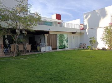 Casa · 503m² · Casa con Uso de Suelo en Lomas de Guevara