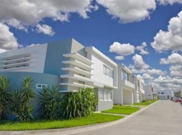 Casa en condominio de 3 habitaciones, Alvarado · Casa en Venta en Fracc. Punta Tiburon