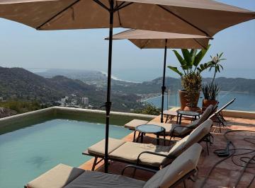 Casa de 5 habitaciones, Acapulco de Juárez · Venta Villa Shelly, Vista a La Bahia de Puerto Marques y Revolcadero