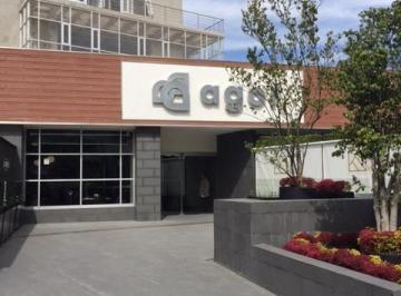Oficina · 60m² · 4 Estacionamientos · Oficina en Renta en Hacienda de Las Palmas () - (4)