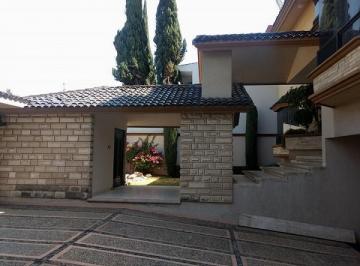 Casa · 800m² · 4 Recámaras · 8 Estacionamientos · Casa en Venta - (4)