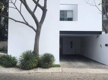 Casa de 3 habitaciones, Zapopan · Renta Casa Amueblada Condominio Monarca Av Vallarta