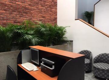 Oficina de 8 habitaciones, Colima · Oficinas en Av Constitución, Colima