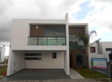 Casa de 3 habitaciones, San Andrés Cholula · Casa en Renta en Lomas de Angelópolis Zona Azul $16, 000