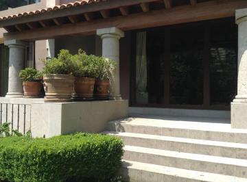 Casa de 3 habitaciones, Miguel Hidalgo · Casa de Gran Diseño, Acabados de Lujo, en Bosques de Las Lomas