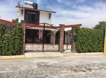 Casa de 4 habitaciones, Temixco · Venta de Preciosa Casa en Temixco con Acceso a Alberca