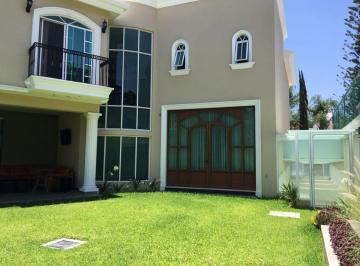 Casa de 3 habitaciones, Zapopan · Residencia en Venta en Puerta de Hierro