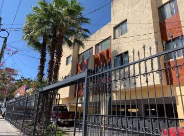 Edificio · Departamento en López Mateos Cerca de Las Fuentes