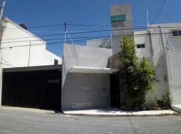 Casa de 2 habitaciones, Carmen · Casa Amueblada con Piscina en Renta Priv. Luisa, Ciudad del Carmen