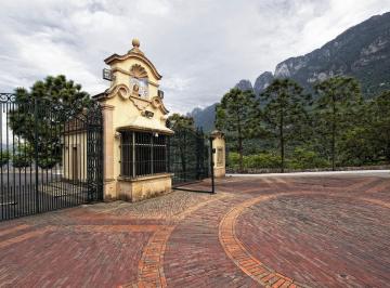 Terreno / Lote , San Pedro Garza García · Terreno en Fraccionamiento Residencial de Lujo, El Santuario, Nuevo Leon.