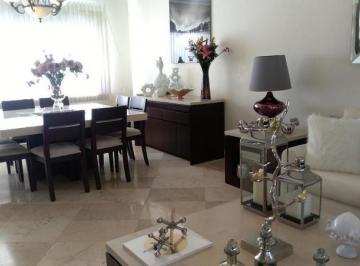 Casa · 323m² · 4 Recámaras · 3 Estacionamientos · Vendo Casa en Condominio Horizontal Interlomas